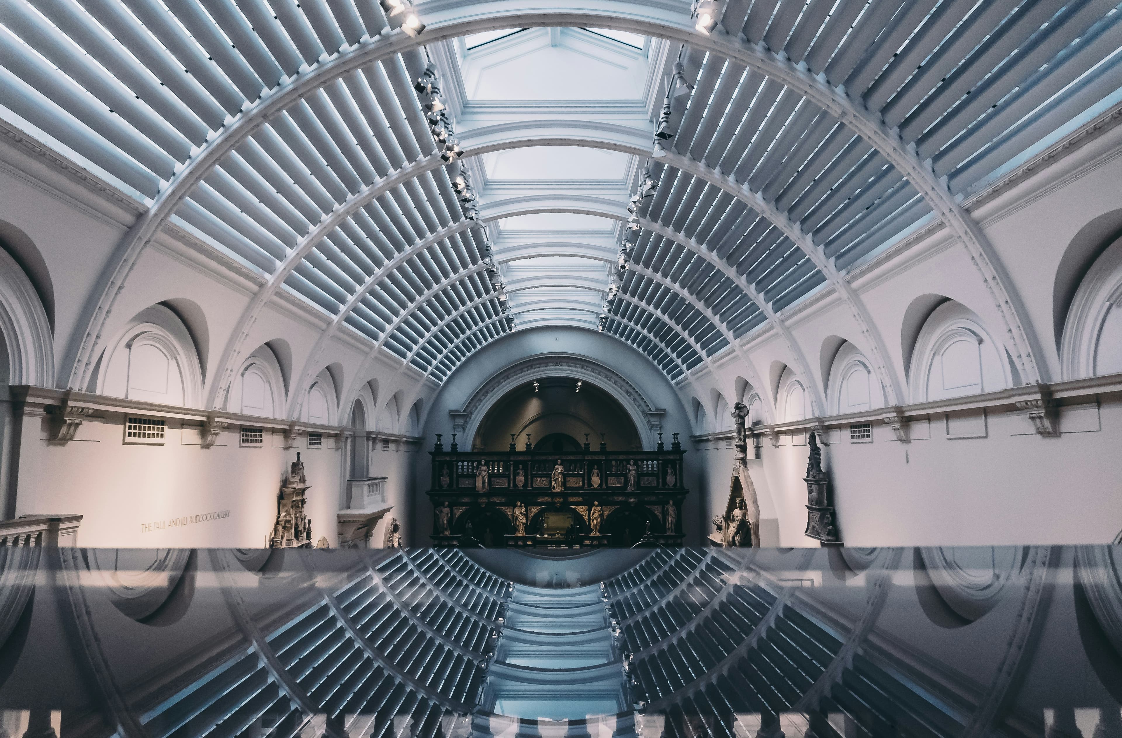 Museum tunnel